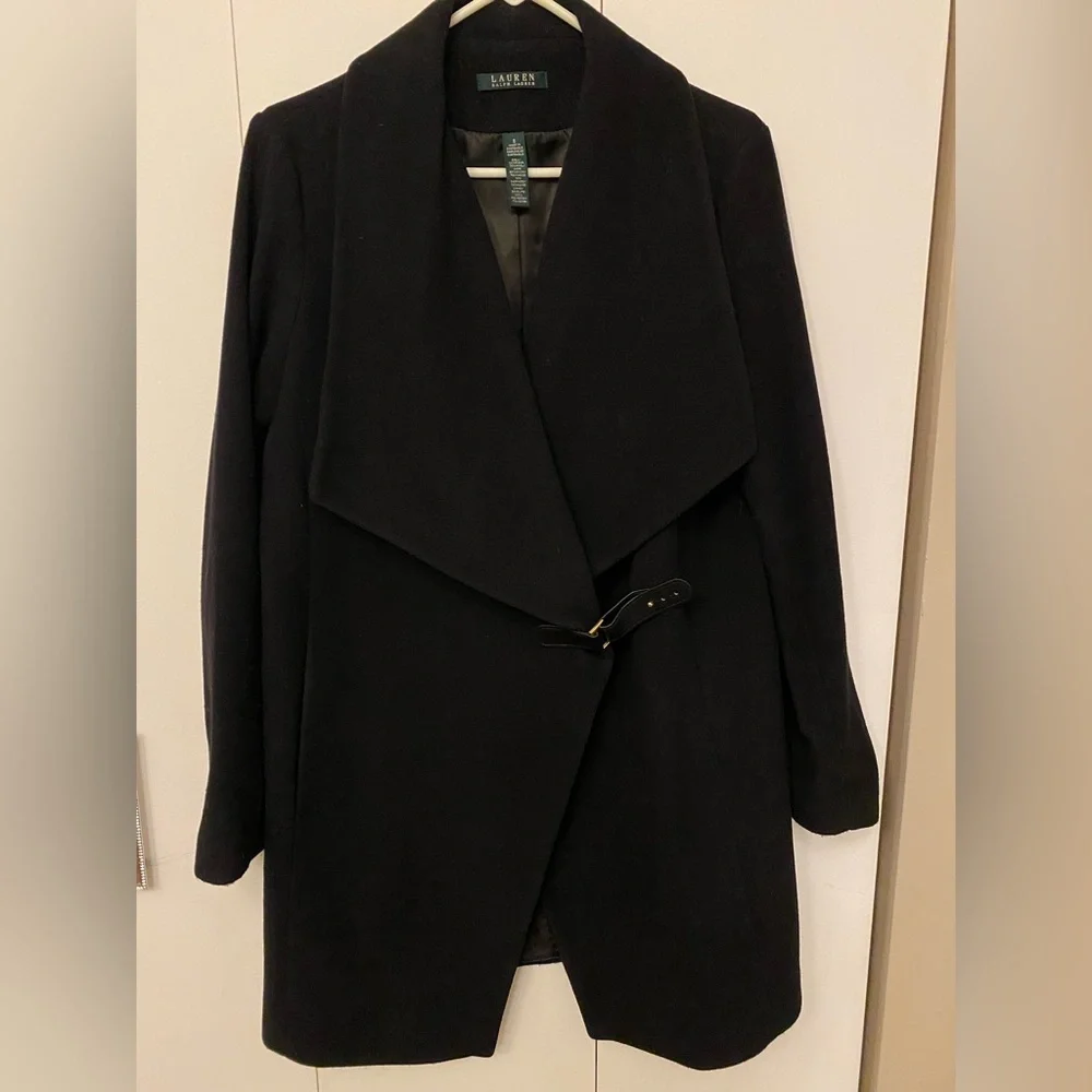 Ralph Lauren Buckle Closure wool Coat, size 8 - Picture 7 of 10